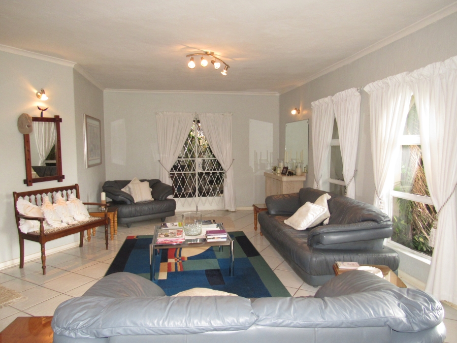 4 Bedroom Property for Sale in Wavecrest Eastern Cape
